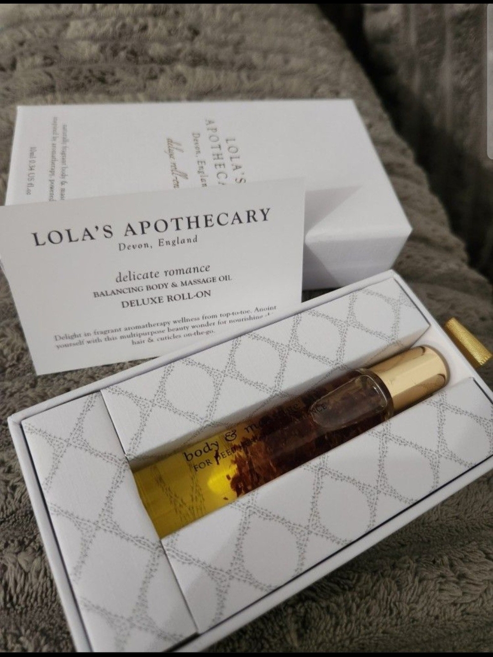 Delicate Romance Balancing Body & Massage Oil - Gold